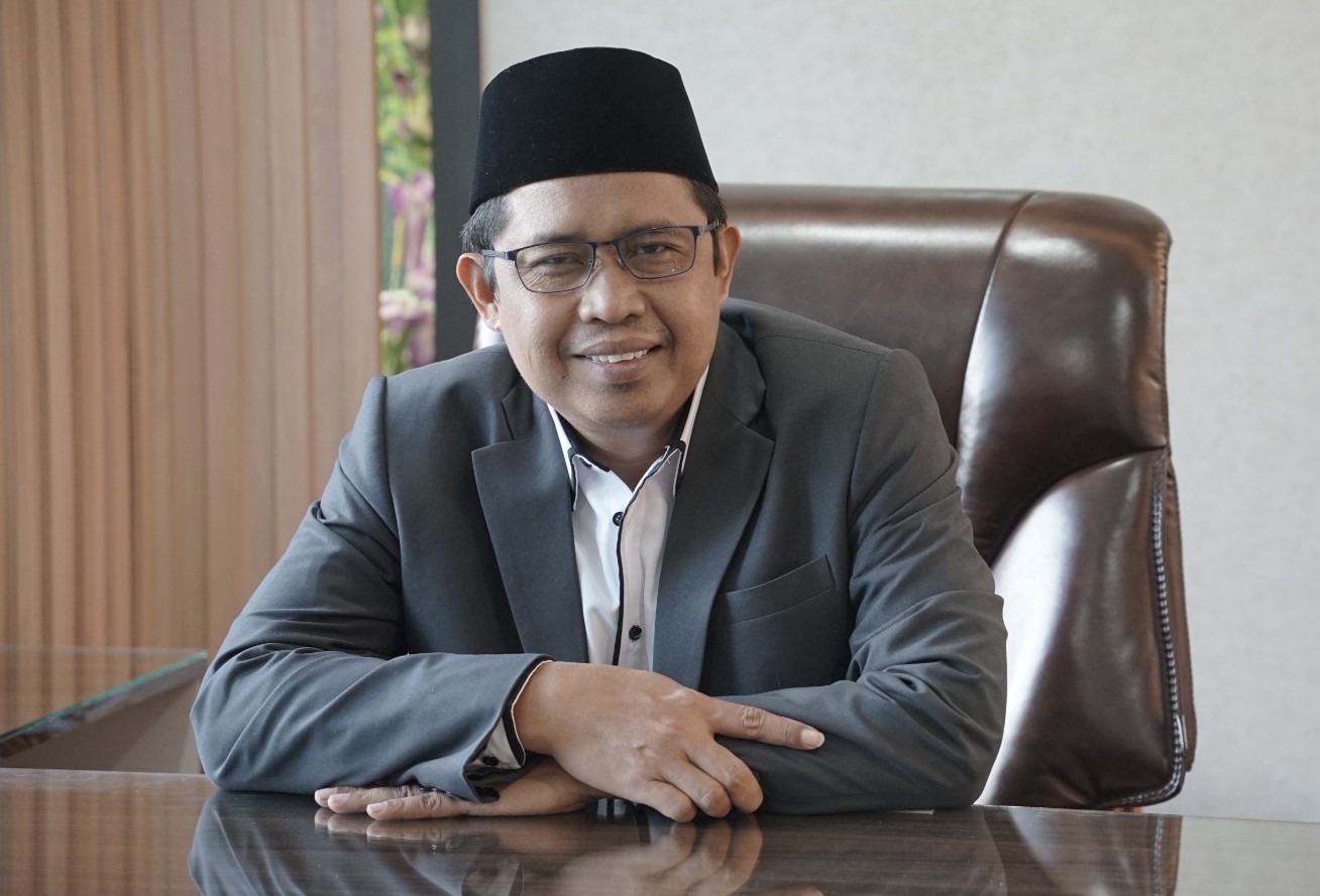 Rektor UIN SAIZU Beri Dukungan Vokalis Band Sukatani