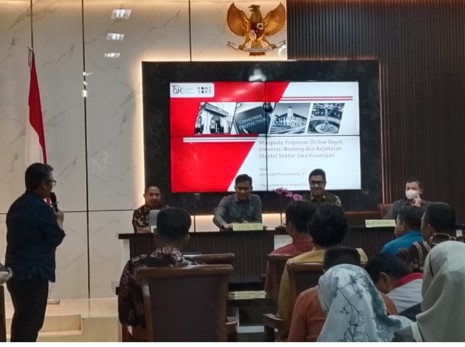 PN Purwokerto Bersama OJK dan Kominfo Gelar Edukasi Bahaya Judi dan Pinjol Ilegal