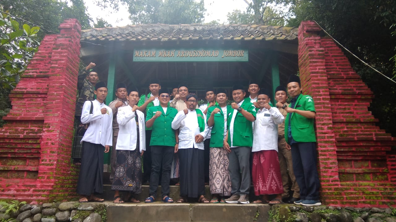 Sambut Harlah Ke-91, Ansor Banyumas Marathon Ziarah dan Sowan Masyayikh
