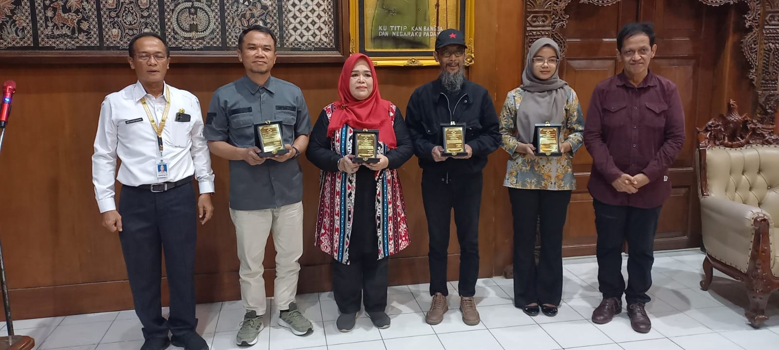 Empat Tokoh Terima Penghargaan Filosofi Tridaya Upaya Karsa ke-4: Membendung Demagogi dengan Intelektual Organik