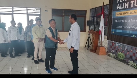 Saiful Buchori Tinggalkan Bapas Purwokerto Menuju Rutan Ruteng