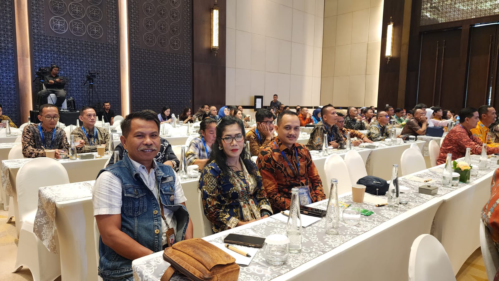 Peradi SAI Bagikan Laptop ke Seluruh DPC, Dorong Transformasi Digital Advokat
