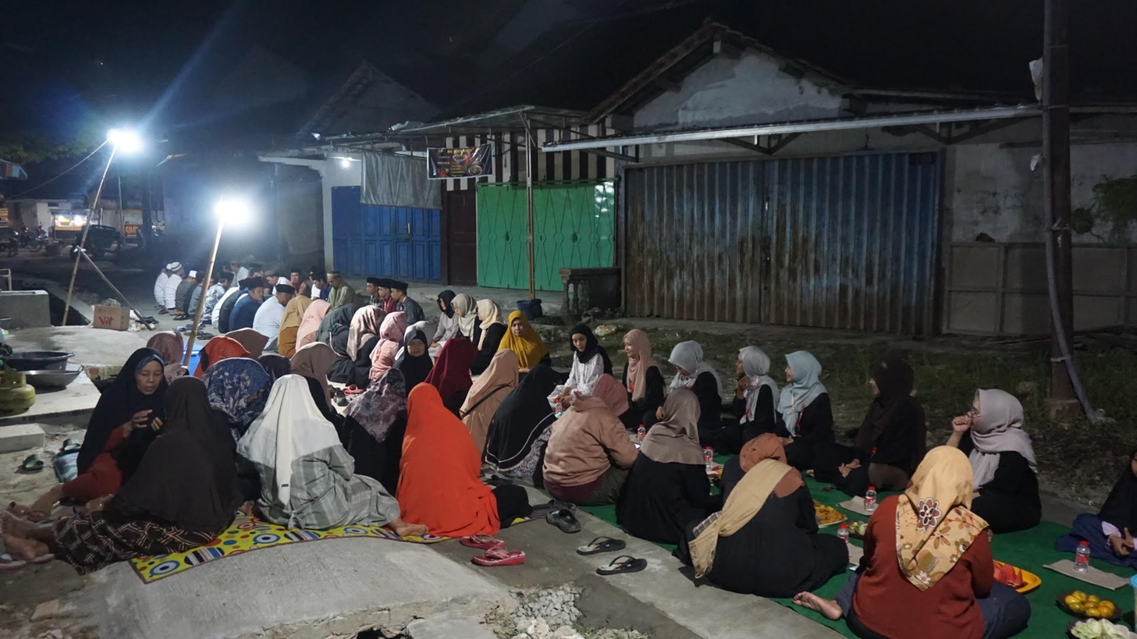 Buka Jalan Baru, Mahasiswa KKN UIN Saizu dan Warga Cipari Gelar Ritual Sedekah Bumi