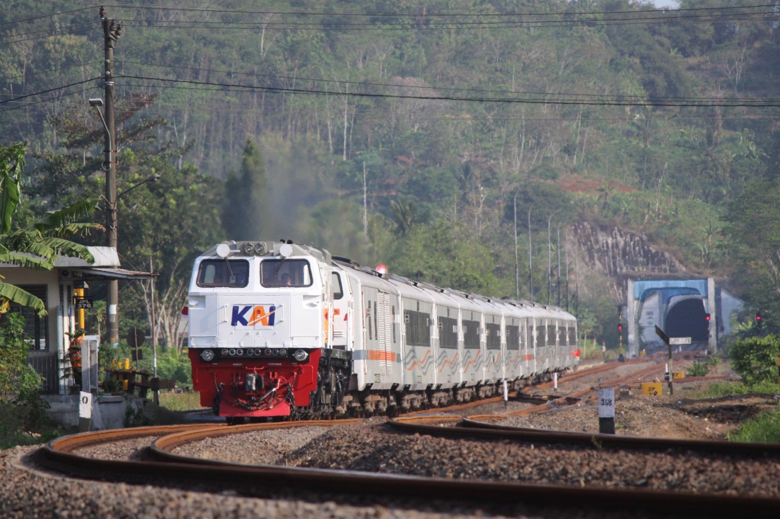 KAI Daop 5 Purwokerto Tambah 2 Perjalanan KA Purwojaya Sambut Libur Panjang HUT RI ke-80