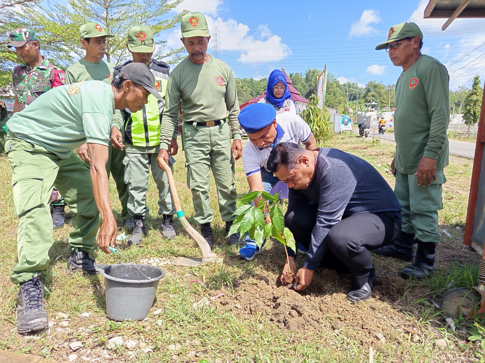 Peradi SAI Dorong Aksi Lingkungan di HUT RI: 700 Tabebuya Menghijaukan Tiparkidul