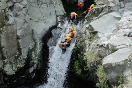 Petualangan Seru Menyusuri Sungai: Body Rafting di Baturraden