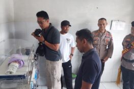 Bayi Laki-Laki Ditemukan di Depan Rumah Warga Sumbang, Sepucuk Pesan Tinggalkan Kisah Mengharukan