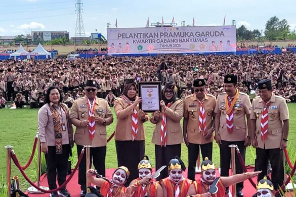 Pelantikan 13.149 Pramuka Garuda Banyumas Cinta Bangga Paham Rupiah Masuk Rekor MURI